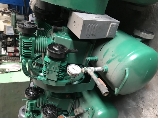 ขายปั๊มลมฟูเช็งใต้หวัน10แรง38000กับ15แรง45000ถังใหญ่มีให้เลือกราคากันเองครับ