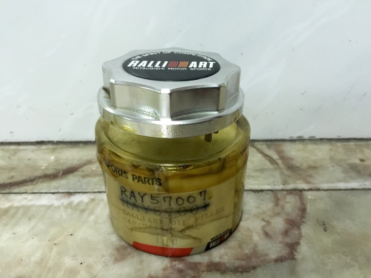 ขายฝาน้ำมันเครื่องแต่ง RALLIART รถมิตซูบิชิรุ่น EVO4-9แท้