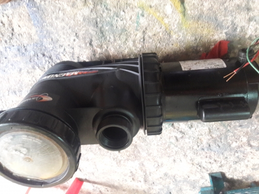 ขาย !! ปั้มน้ำJACUZZIขนาด1แรง220v.พร้อมใช้งาน