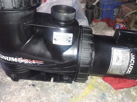 ขาย !! ปั้มน้ำJACUZZIขนาด1แรง220v.พร้อมใช้งาน