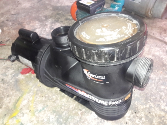 ขาย !! ปั้มน้ำJACUZZIขนาด1แรง220v.พร้อมใช้งาน