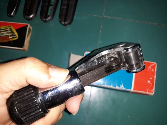 ขายคัดเตอร์ตัดท่องานเก่าเก็บ