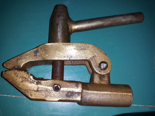 ขายปากคีบลดเชื่อมและคีบสายดินงานญี่ปุ่นทองเหลืองมือสองสภาพดีชุดสุดท้าย