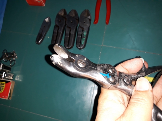 ขายคีมคีบ STANLESS ตัวใหญ่ๆ