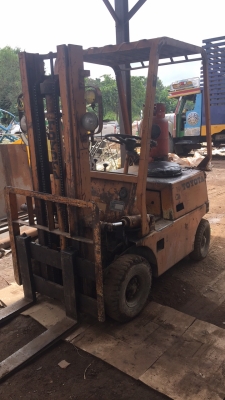 ขายโฟคลิฟติดแก้สเครื่องดี1.5ตันโตโยต้า0877477672