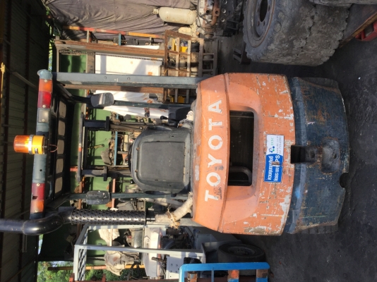 ขาย โตโยต้า รุ่น 7.ดีเซล 1.5 ตัน เสา 3 เมตร