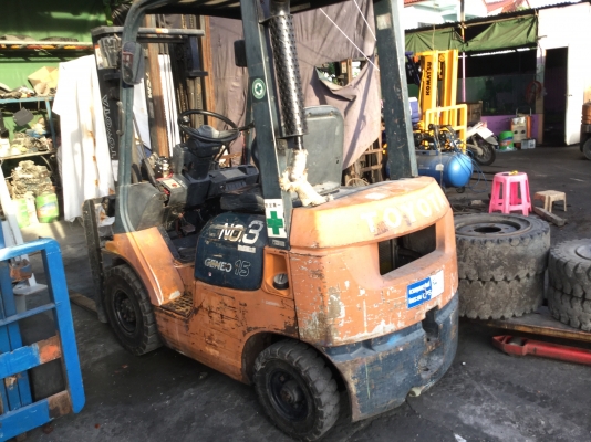 ขาย โตโยต้า รุ่น 7.ดีเซล 1.5 ตัน เสา 3 เมตร