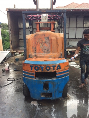 ขาย โตโยต้า รุ่น 5 เบนซิล 1 ตัน เสา 3 เมตร