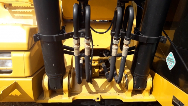 ขายรถแบ็คโฮ CAT 320D (Japan) 7 พันชั่วโมง สภาพเทพบุตร สวย พร้อมใช้งาน