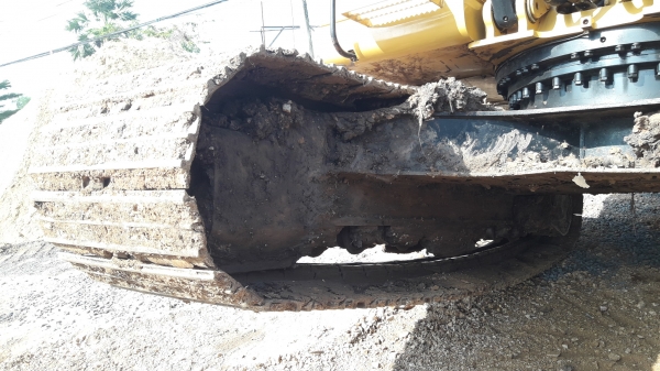 ขายรถแบ็คโฮ CAT 320D (Japan) 7 พันชั่วโมง สภาพเทพบุตร สวย พร้อมใช้งาน