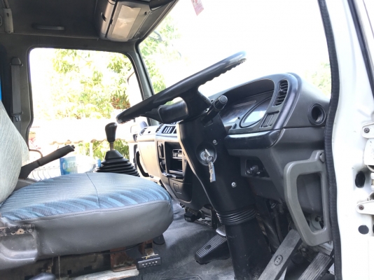 ขายรถบรรทุก 10 ล้อดั้ม  270 แรง ปี 47 กะบะดั้มใหม่ กับ ยางใหม่หมด 10 เส้น