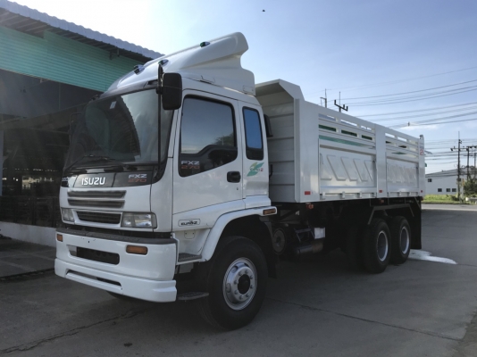 ขายรถบรรทุก 10 ล้อดั้ม  270 แรง ปี 47 กะบะดั้มใหม่ กับ ยางใหม่หมด 10 เส้น