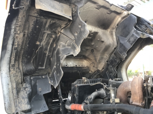 ขายรถบรรทุก 10 ล้อดั้ม  270 แรง ปี 47 กะบะดั้มใหม่ กับ ยางใหม่หมด 10 เส้น