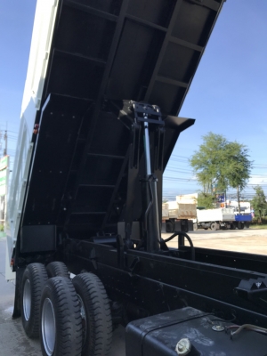 ขายรถบรรทุก 10 ล้อดั้ม  270 แรง ปี 47 กะบะดั้มใหม่ กับ ยางใหม่หมด 10 เส้น