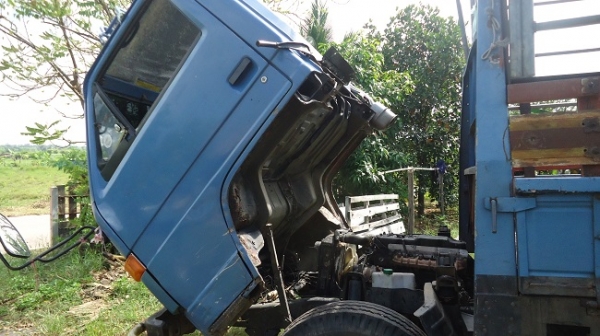 รถบ้าน รถห้าง รูปจริง เจ้าของขายเอง ISUZU NPR 115 แรงม้า หัวยกได้ ปี 2540 เครื่องดี ใช้มือเดียว