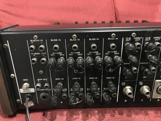TEAC 3 AUDIO MIXER เก่าญี่ปุ่นเเท้สภาพสวยใช้ไฟ100V TEAC 3 AUDIO MIXER เก่าญี่ปุ่นเเท้สภาพสวยใช้ไฟ100V