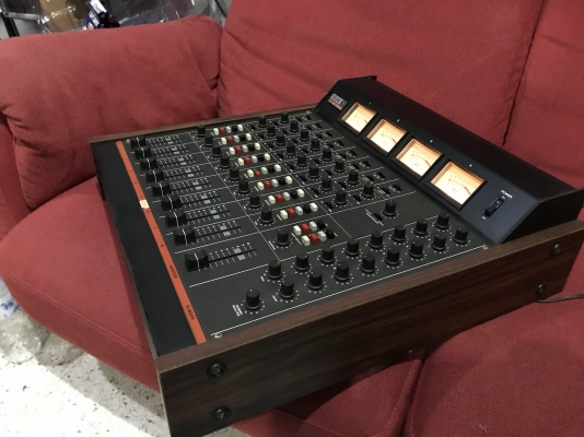 TEAC 3 AUDIO MIXER เก่าญี่ปุ่นเเท้สภาพสวยใช้ไฟ100V TEAC 3 AUDIO MIXER เก่าญี่ปุ่นเเท้สภาพสวยใช้ไฟ100V