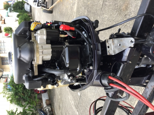 ขายเครื่อง TOHATSU 50 df สภาพใหม่ดำ