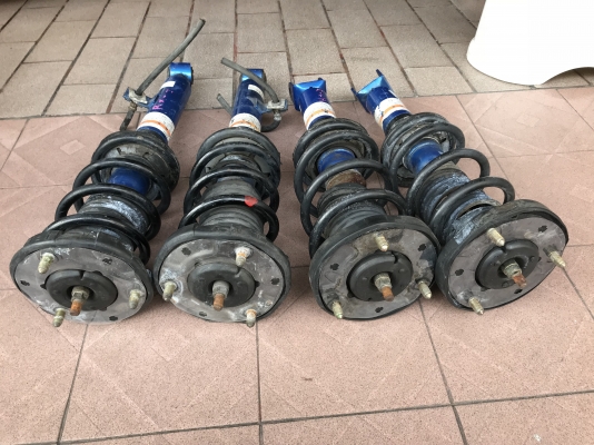 โช้คเเต่ง SHOWA ใส่ MAZDA RX7 เก่าญี่ปุ่นเเท้สภาพดี โช้คเเต่ง SHOWA ใส่ MAZDA RX7 เก่าญี่ปุ่นเเท้สภาพดี