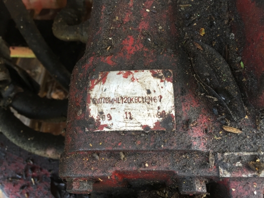 ศักพัฒนา อุ้ม3ตัน เครื่อง6KL1เทอโบ ปั้มคู่ ตัวเดิน12HT โรลเลอร10ลูกก พร้อมเกี่ยวนาทำเงิน