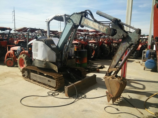 ขายรถแม็คโค KOMATSU PC028UU เก่าไทยตามสภาพ รถใช้งานได้ปกติ เครื่อง เอว ปั้ม ดีทุกระบบ