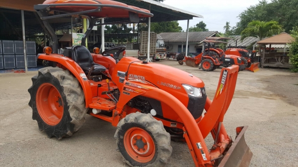 ขายL3608 SP  อุปกรณ์3ชิ้น ใบดันหน้า+ผาน6+โรตารี่ ใช้งาน 999 ชั่วโมง ราคา360000฿ สนใจสอบถาม????????0906910337 ????#ร้านส.เจริญแทรกเตอร์ ????พิกัดบ้านหนองอ้อ  ต .ชุมแสงสงคราม อ.บางระกำ จ.พิษณุโลก