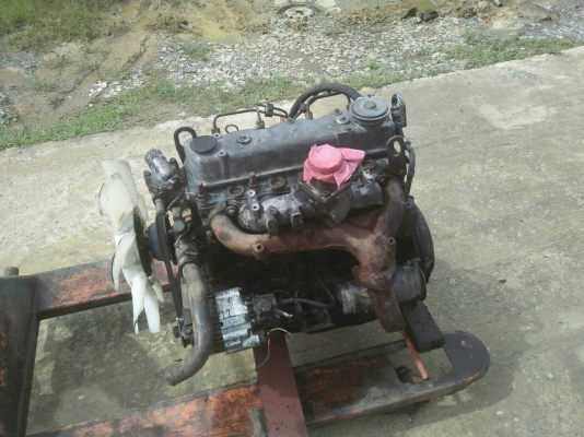 เครื่องNISSAN  SD25ดีเซล2500CC.พร้อมเอกสาร