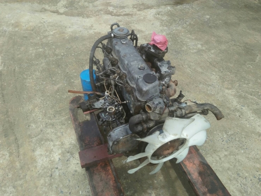 เครื่องNISSAN  SD25ดีเซล2500CC.พร้อมเอกสาร
