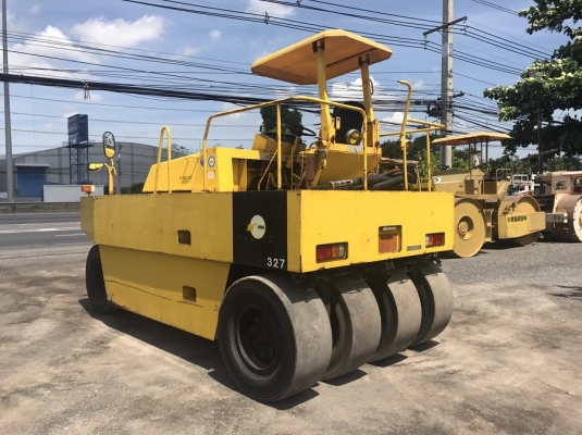 ยอดนิยม รถบด 7 ล้อยาง SAKAI T2 เครื่อง ISUZU FROM JAPAN สนใจติดต่อ 063-9316985 ID LINE : 0639316985 ครับ