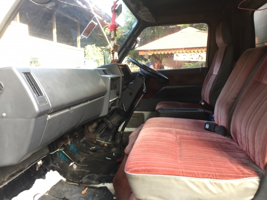 รับซื้อรถ 4 ล้อ 6ล้อ ให้ราคาดี  T.081-7634892 http://line.me/ti/p/~sak_nid