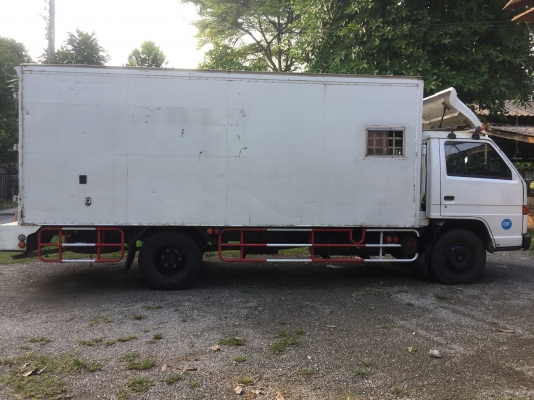 รับซื้อรถ 4 ล้อ 6ล้อ ให้ราคาดี  T.081-7634892 http://line.me/ti/p/~sak_nid