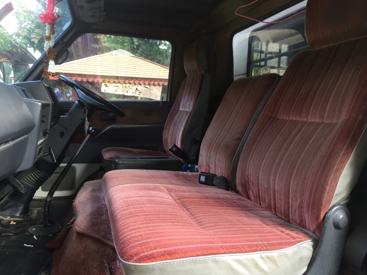 รับซื้อรถ 4 ล้อ 6ล้อ ให้ราคาดี  T.081-7634892 http://line.me/ti/p/~sak_nid