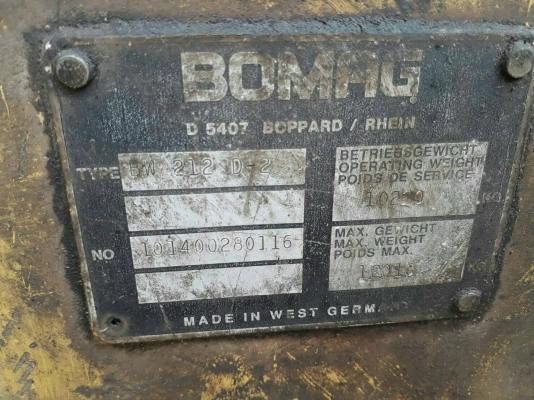 ขายรถบด10ตันBOMAG 212D-2 เล่มพร้อม เปลือกหนา