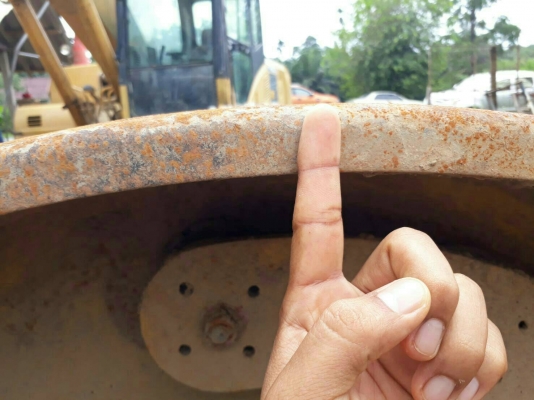 ขายรถบด10ตันBOMAG 212D-2 เล่มพร้อม เปลือกหนา