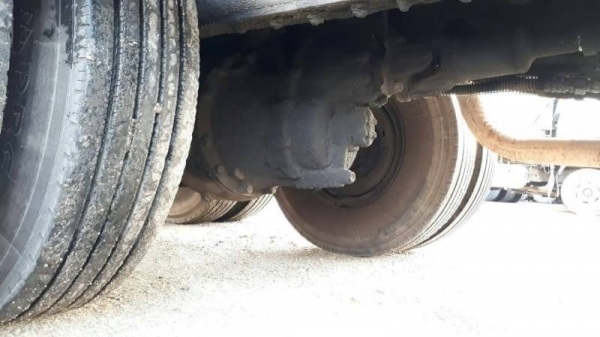 ขาย 1,295,000฿ Isuzu 270 ปี45 UERO 1 แม่ลูกดั้มอู่ ST แม่ยาว6.20ม.ลูกยาว6.80ม3เพลาแท้ แก๊ส6ถังหัวบางยางดีคัดซีสวย บันทุกของได้.29ตัน รถอยู่ราชบุรี 090-772-3710 090-772-3708