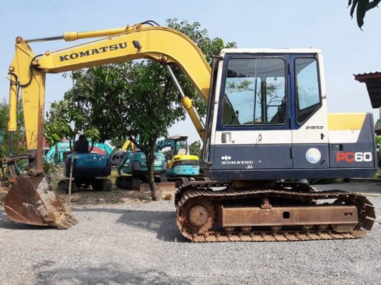ขายKOMATSU PC60-6  เก่าญี่ปุ่นแท้  สภาพสวย 3,XXX  ชั่วโมง  พร้อมใช้  โทร 089-3818694  ดวงนภา