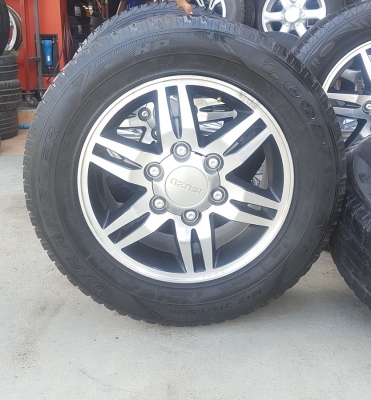 ขายล้อISUZU Hi Lender16 ยาง215/65/16 4 ล้อ