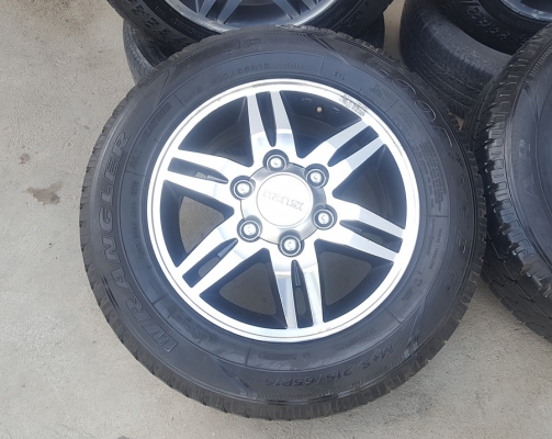ขายล้อISUZU Hi Lender16 ยาง215/65/16 4 ล้อ