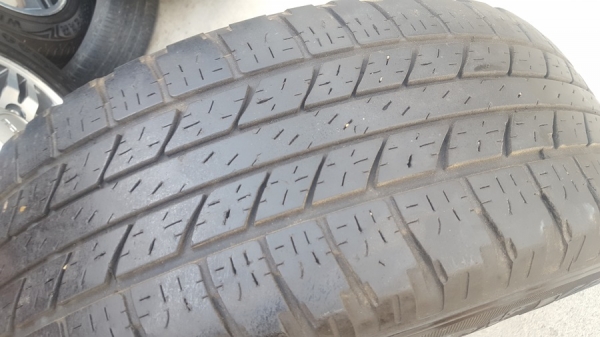 ขายล้อISUZU Hi Lender16 ยาง215/65/16 4 ล้อ