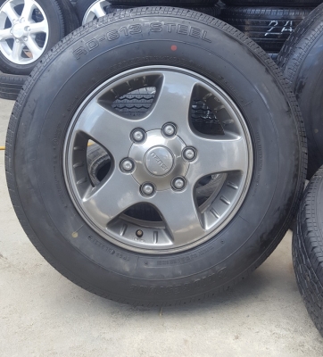 ขายล้อISUZU ขอบ15 ยาง195R15 ปี 16  4 ล้อ