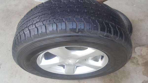 ขายล้อISUZU V Cross17 ยาง265/65/17 ปี 13  4 ล้อ