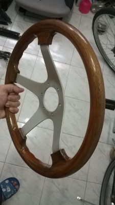 ขายพวงมาลัยไม้ PERSONAL แท้ made in italy ขนาด14นิ้ว สภาพok ราคา1900บาท โทร0924462525โส ขายพวงมาลัยไม้ PERSONAL แท้ made in italy ขนาด14นิ้ว สภาพok ราคา1900บาท โทร0924462525โส