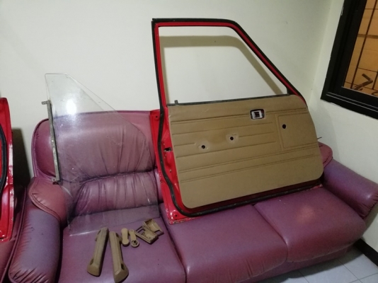 ขายประตูฮีโร่ ln65แท้ข้างซ้าย หัวนอก สำหรับติดกระจกข้างไฟฟ้า