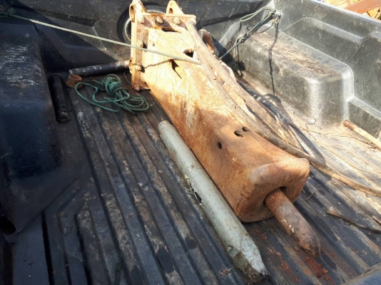 tractor-backhoe ส่งหัวเจาะ หัวกระแทก เบรคเกอร์ ใส่รถขุด แบ็คโฮ PC40, PC50 ไปเชียงรายครับ ขอบคุณมากคร tractor-backhoe ส่งหัวเจาะ หัวกระแทก เบรคเกอร์ ใส่รถขุด แบ็คโฮ PC40, PC50 ไปเชียงรายครับ ขอบคุณมากคร