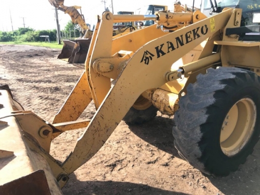 ขายรถตักล้อยาง CAT 910G แขนยาวพิเศษ รถนอกนำเข้าเองจากญี่ปุ่น สภาพสวยพร้อมใช้งาน มีVDOการทำงานครับ