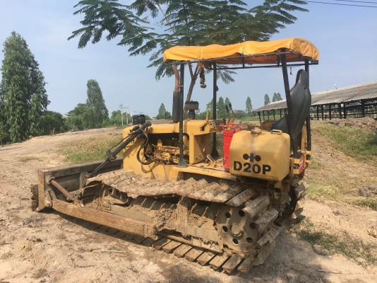 ขายรถแทร็กเตอร์ D2-3P สภาพสวยพร้อมใช้งาน เครื่องดีช่วงล่างดี ใบแทร็กเต็ม ราคาต่อลองคุยกันได้