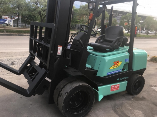 ขายรถโฟล์คลิฟท์ตักยางพาราตักทะลายปาล์ม