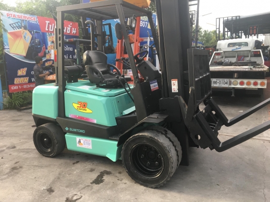 ขายรถโฟล์คลิฟท์ตักยางพาราตักทะลายปาล์ม
