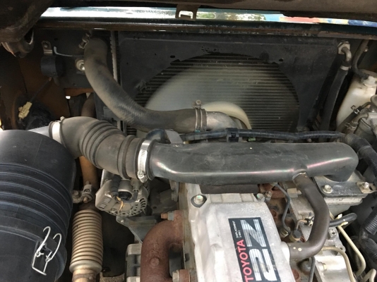 ขายรถโฟล์คลิฟท์ตักยางพาราตักทะลายปาล์มตักงานของเก่ารีไซเคิ้ล