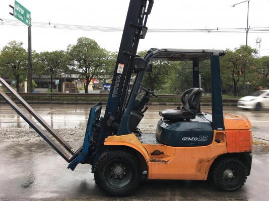 ขายรถโฟล์คลิฟท์ตักยางพาราตักทะลายปาล์มตักงานของเก่ารีไซเคิ้ล